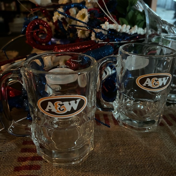 Vintage A&W mugs! Perfect for a root beer float on a hot summers day! - Picture 2 of 6